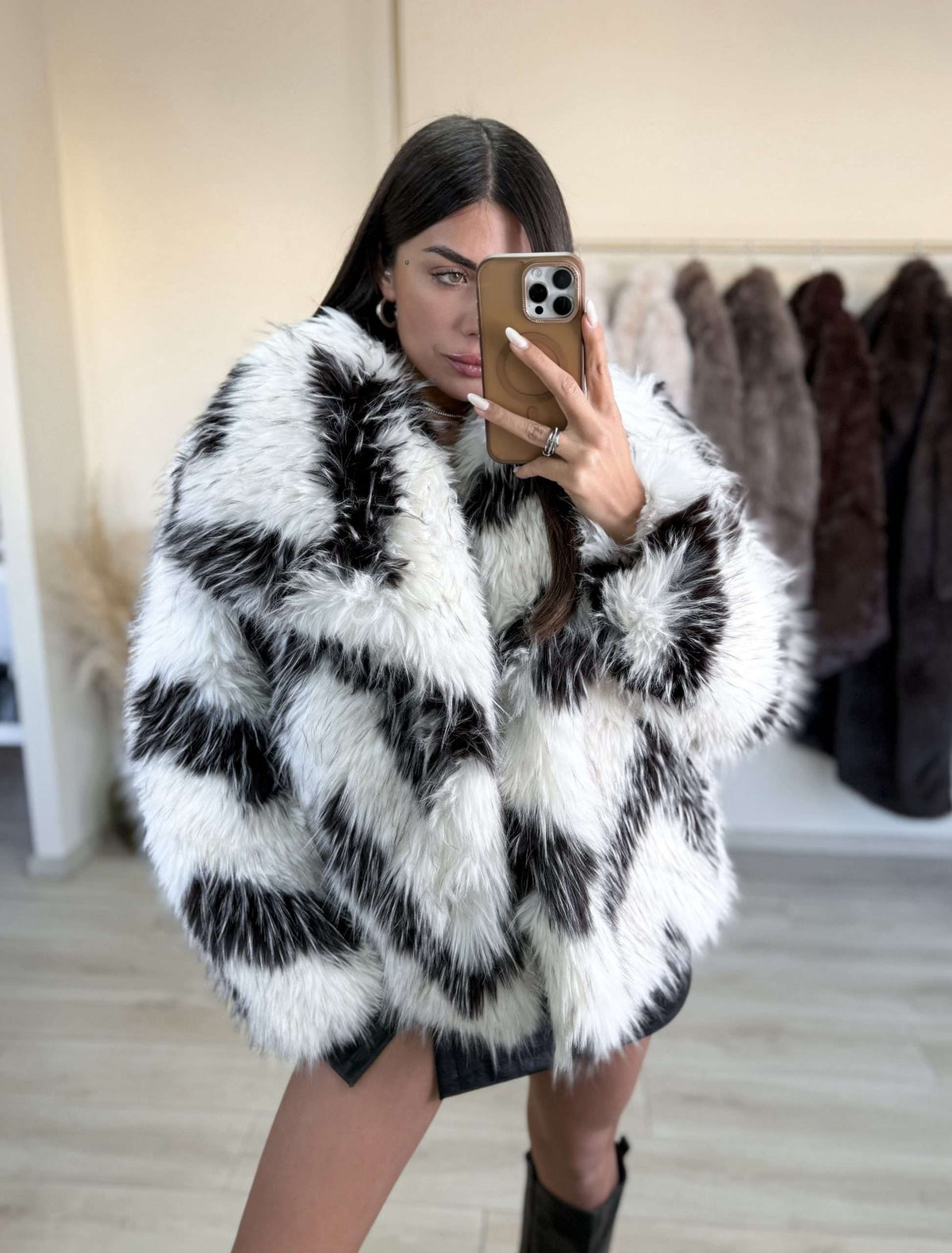 Lissimo Fur-thumbmail-2
